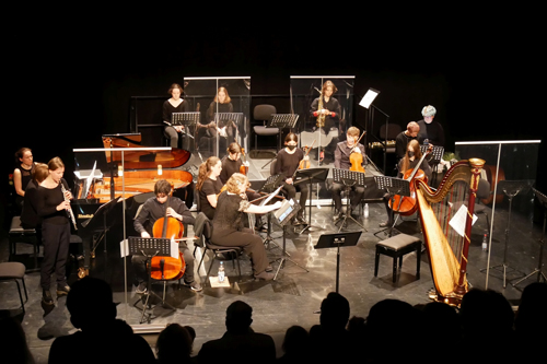 2021 12 09 Saitenwechsel Theaterhaus EH P1150768a web